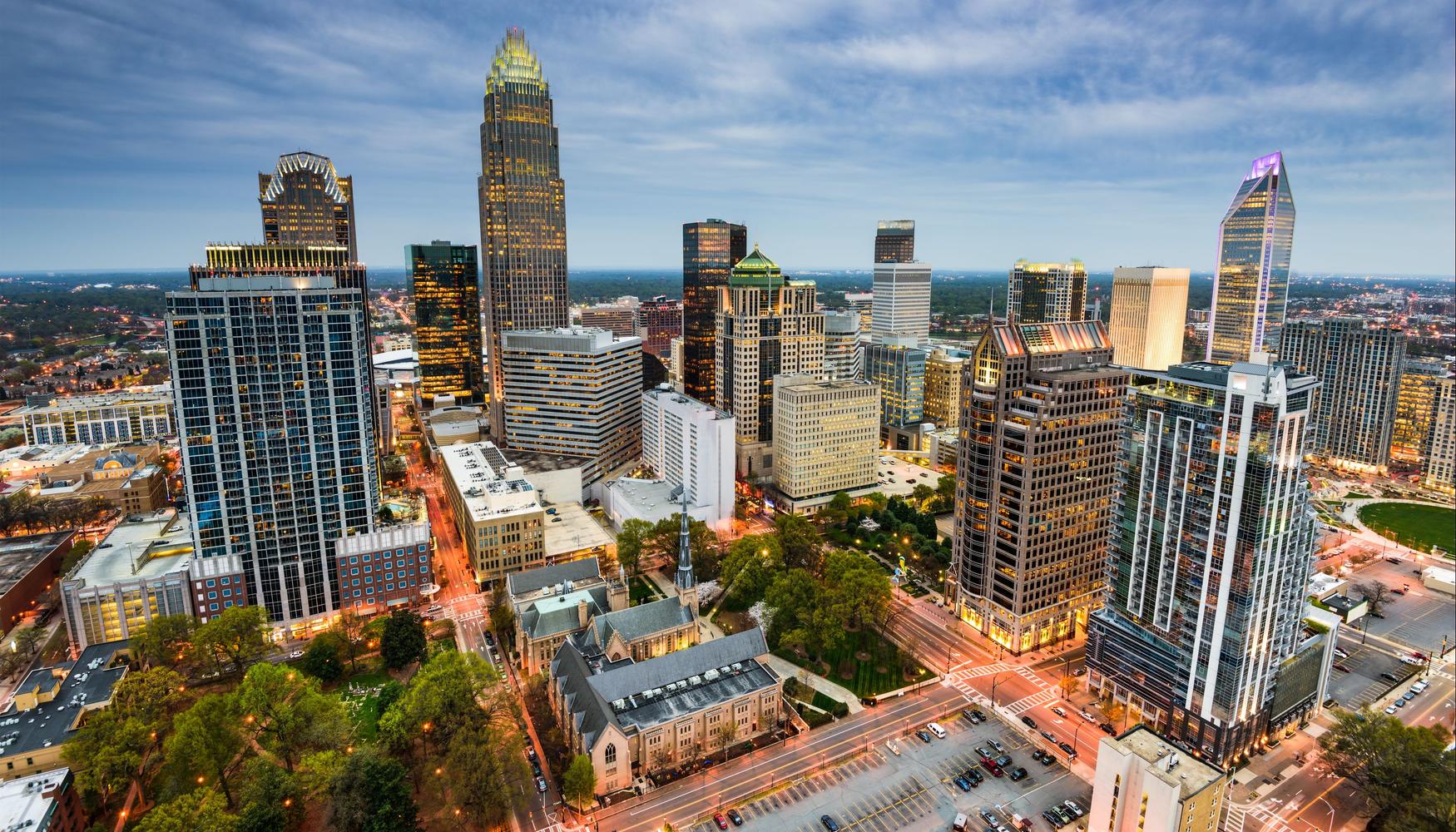 Guia de viagem: Charlotte | Turismo em Charlotte - KAYAK - Charlotte Stephenson A Promedica Senior Living Community