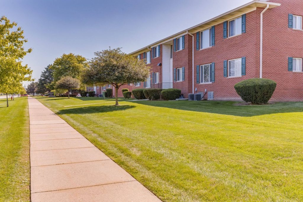 Home - Kingsley Apartments - Kingsley Apartments In Sterling Heights Mi