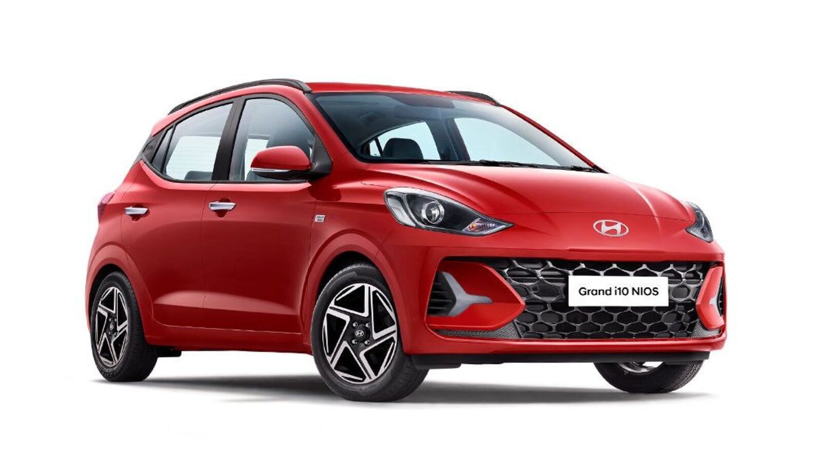Hyundai unveils Grand i10 Nios facelift, likely to launch at Auto Expo - Hyundai Blind Spot Detection System Not Working