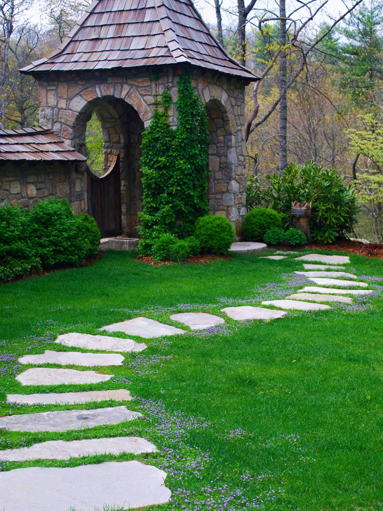 Innovative And Unique Garden Pathway Ideas - Interior Vogue - Pathways To A Better Life Reviews