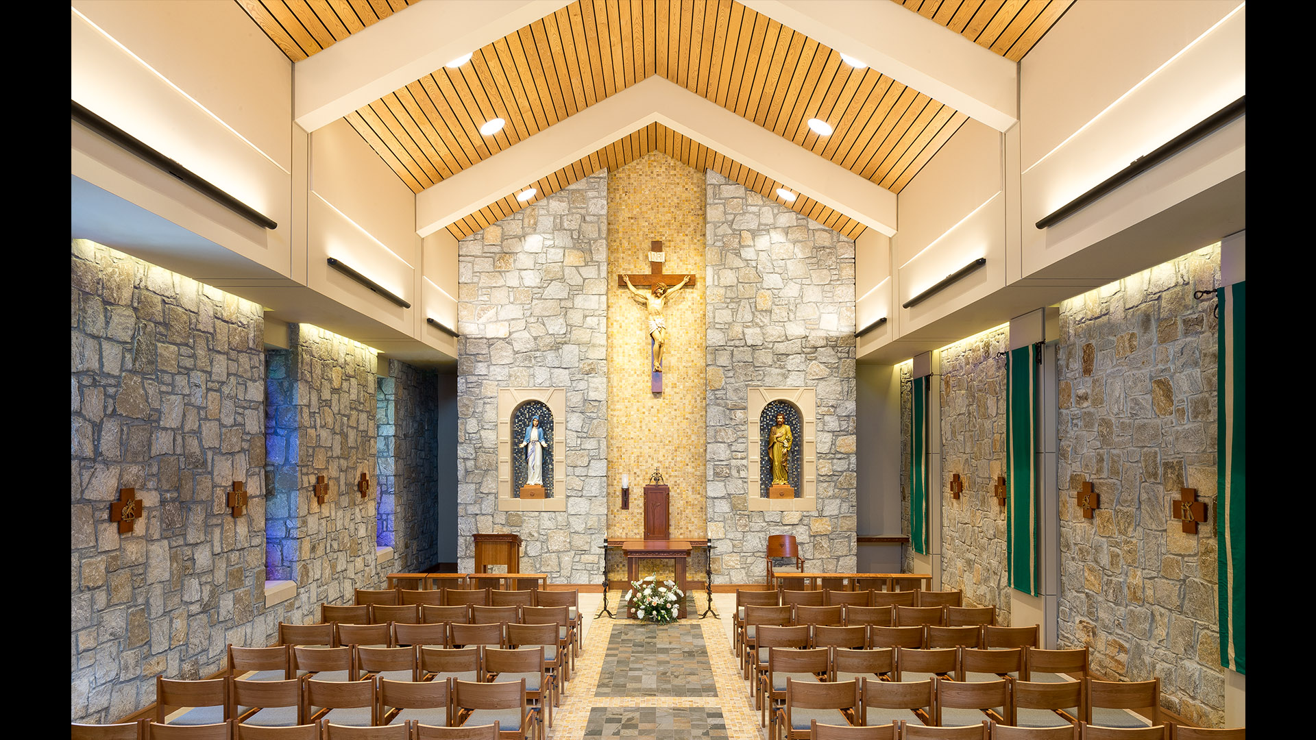 Interior Photography: A Catholic Chapel - Photofocus - Chapel Hill Retirement Community Canal Fulton Oh