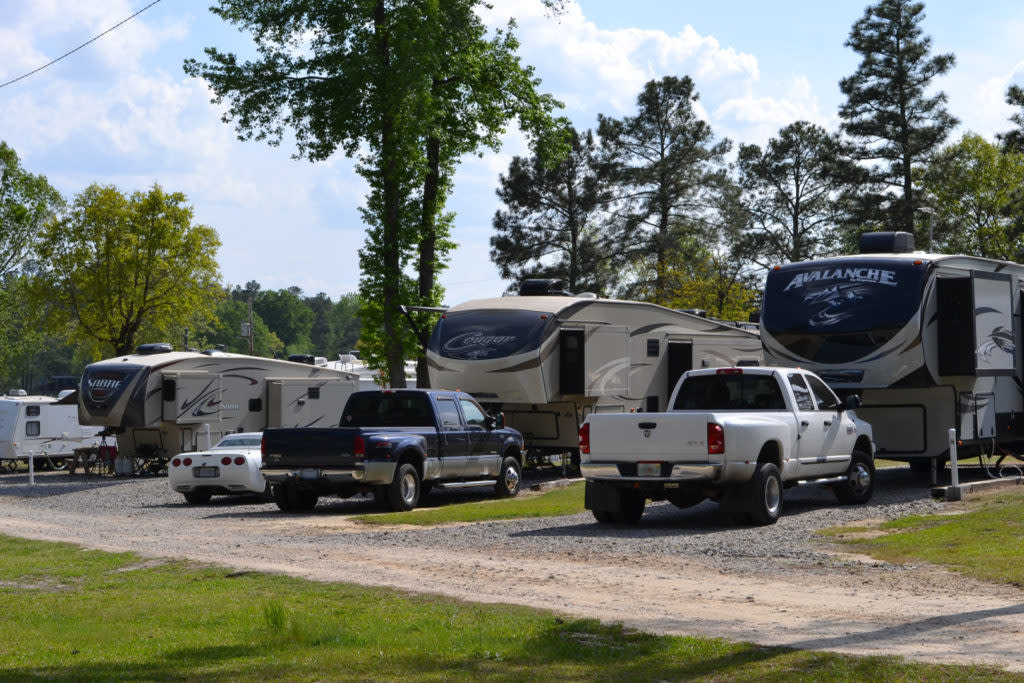 Lake Waldo's Beach Campground - Jellystone Niagara Camp Resort Niagara Falls On Canada