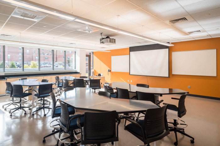 Lasell University - Science & Technology Center - Commodore Builders - Lasell University Science And Technology Center