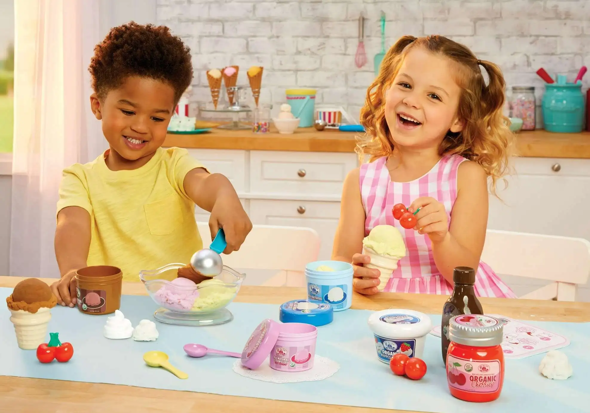 Little Tikes Creative Chefs Ice Cream Kit Playset MGA Entertainment - Little Tikes Creative Chefs Ice Cream Kit