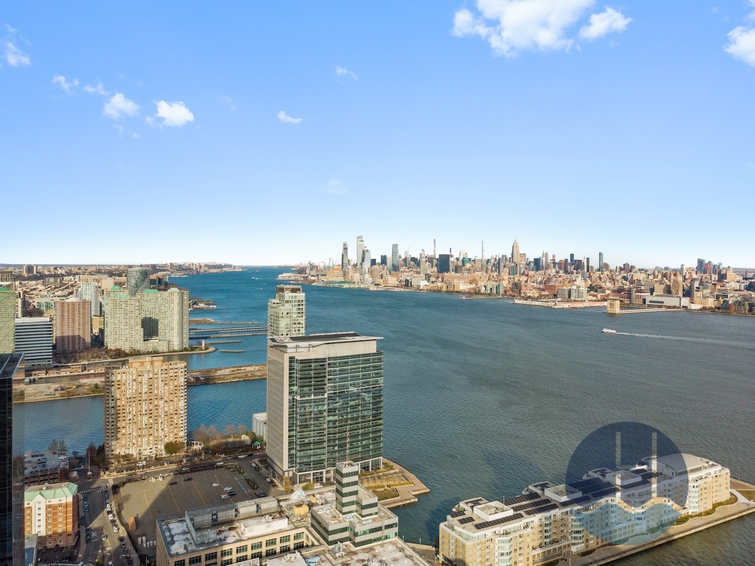 Modern Luxury Living in Historic Downtown Jersey City | 151 Bay Street - 151 Bay Street At Provost Square