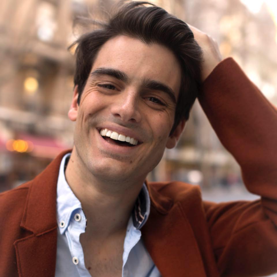 Pasquale di Nuzzo entra nel cast di Don Matteo 12 - WDonna.it - Pasquale Libero Silk Road Medical Stock Ownership