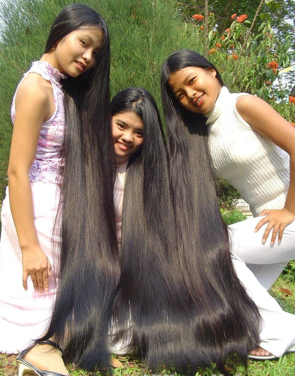 Pin tillagd av Jay Sen på Sleaze and Beauty | Skönhet - Does Long Hair Make You Look Fat