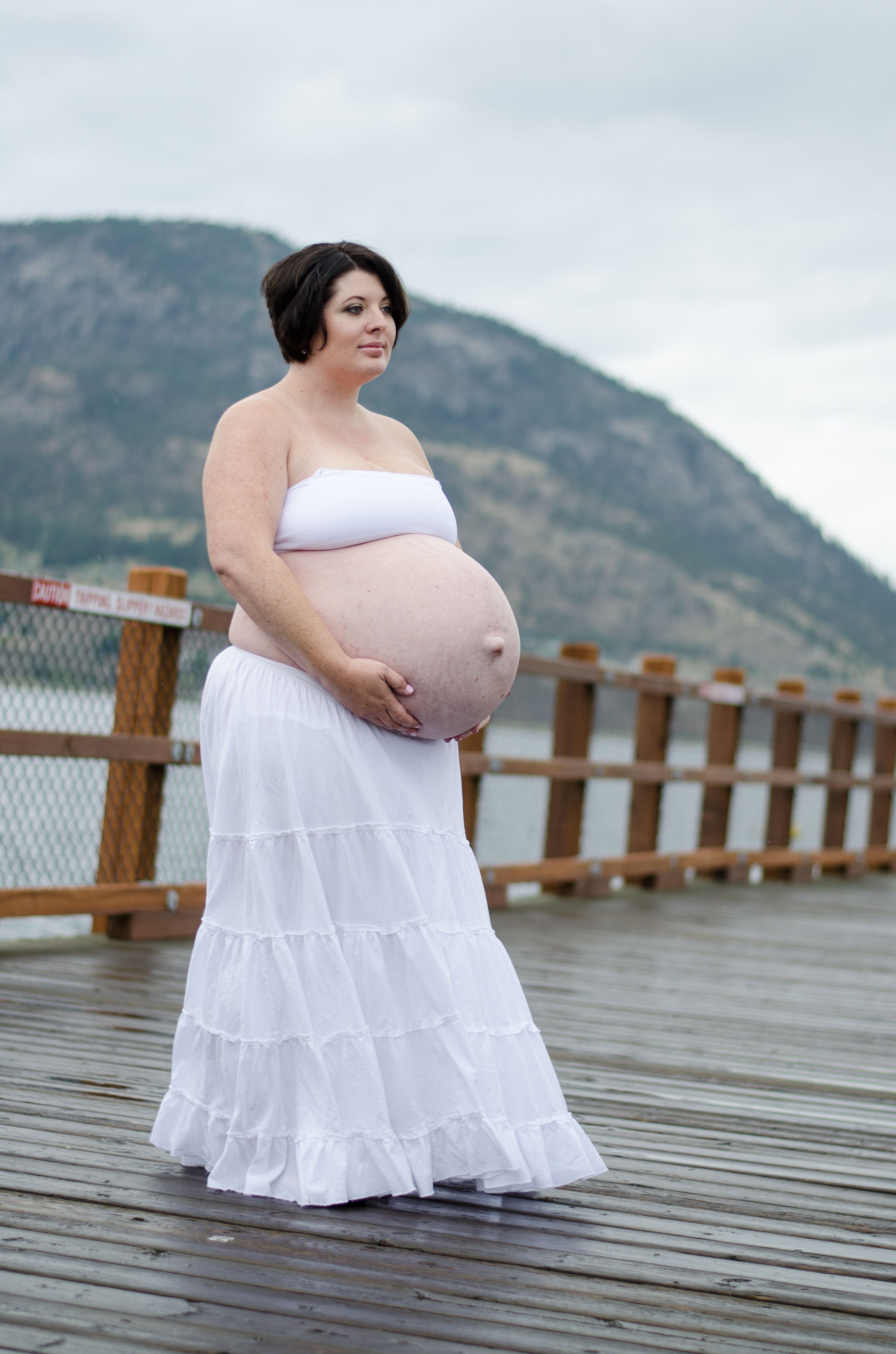 Plus Size Pregnancy Photos | Maternity dresses, Plus size pregnancy - Can Pregnant Women Use Epsom Salt