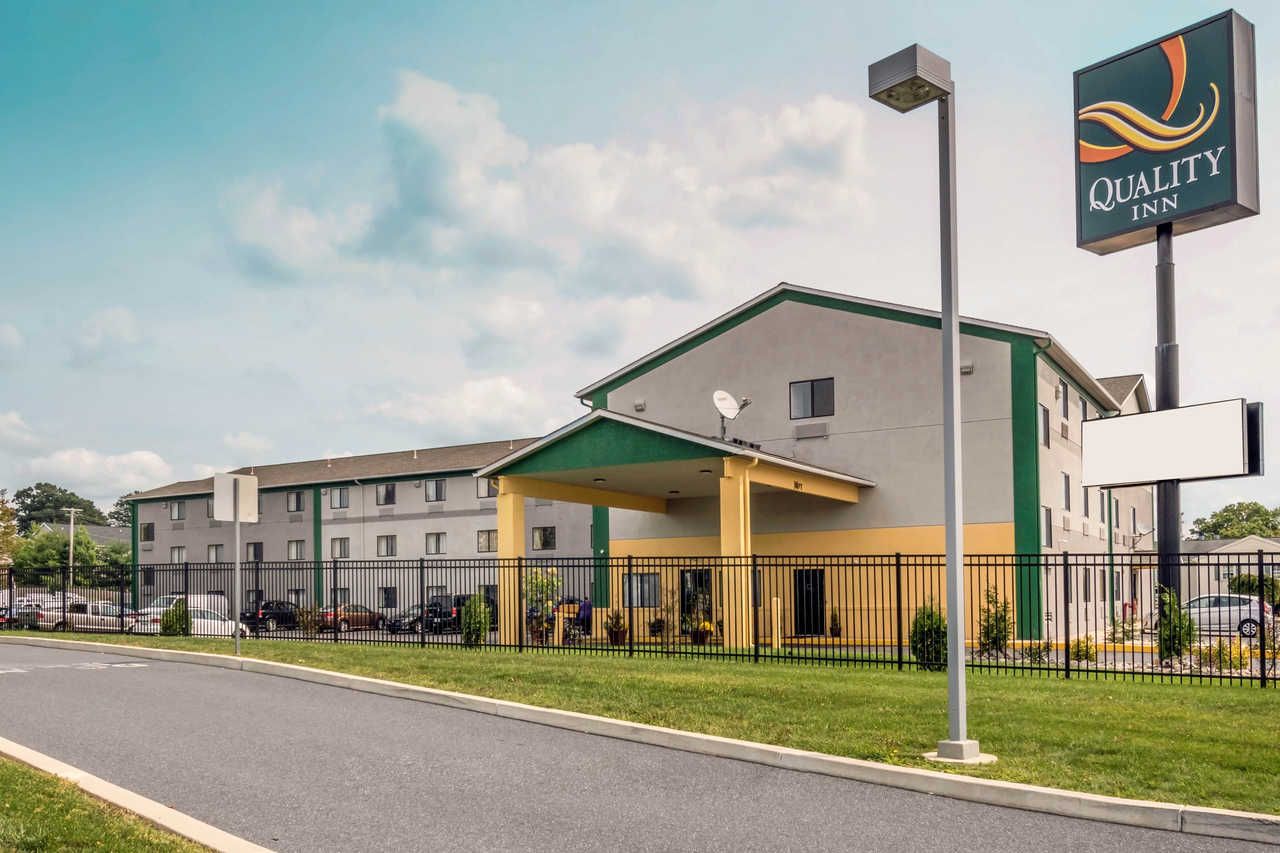 Reserve : - https://www.qualityinnlancasterpa.com - 1931 Hospitality Drive Lancaster Pennsylvania 17601