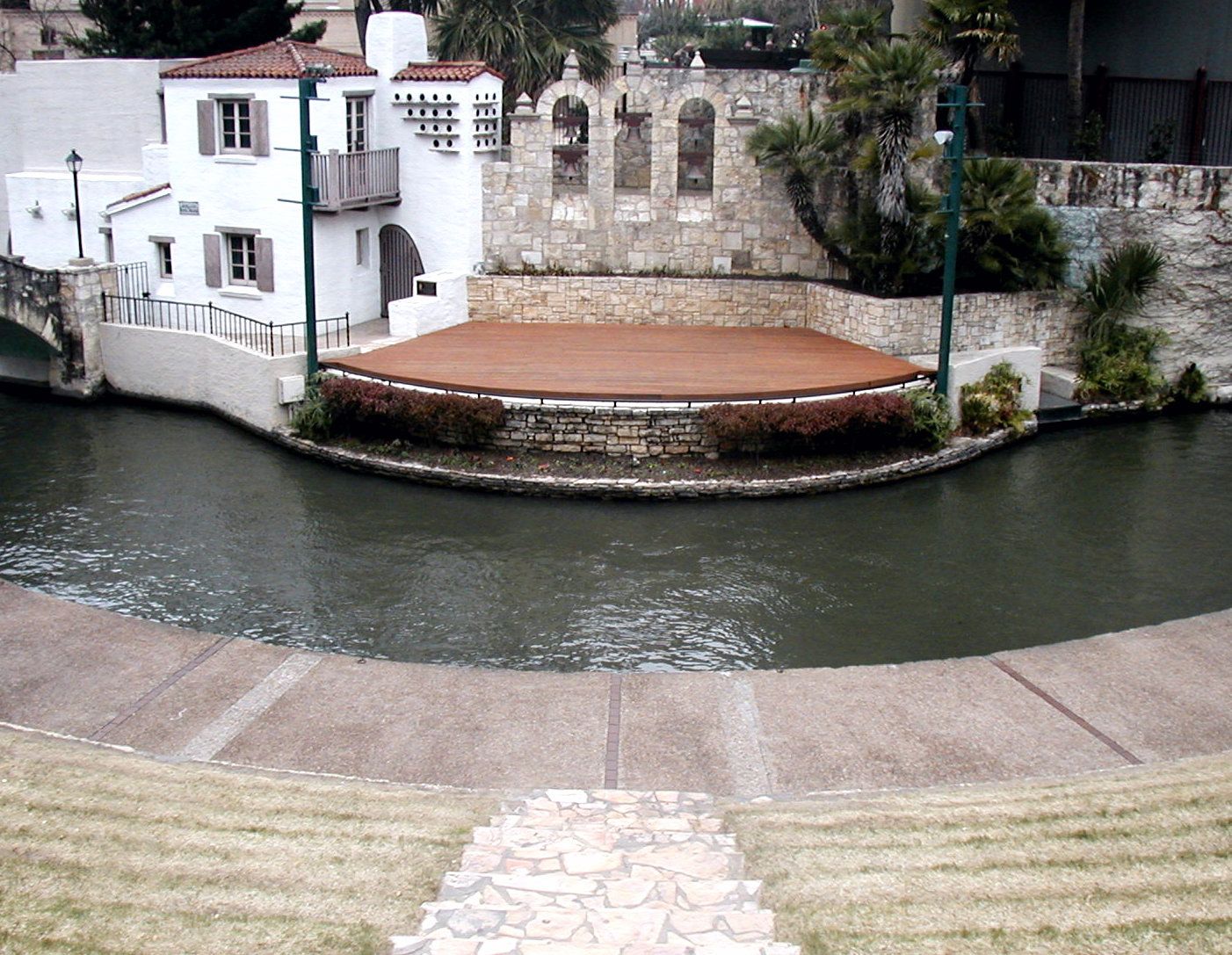 Waterwalk San Antonio At The Rim