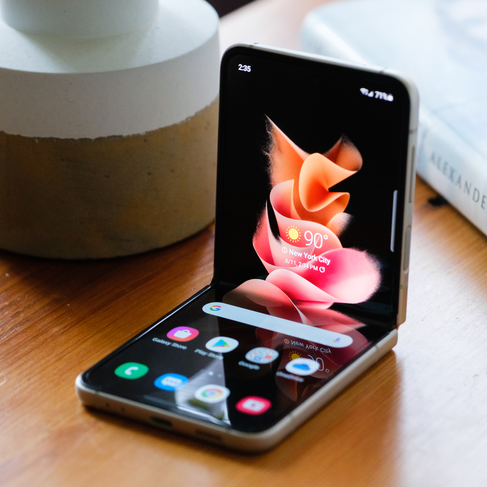 Samsung Galaxy Z Flip 3 review: flipping into the mainstream - The Verge - Flip-chip Packages And Chipped Acceptance Criteria