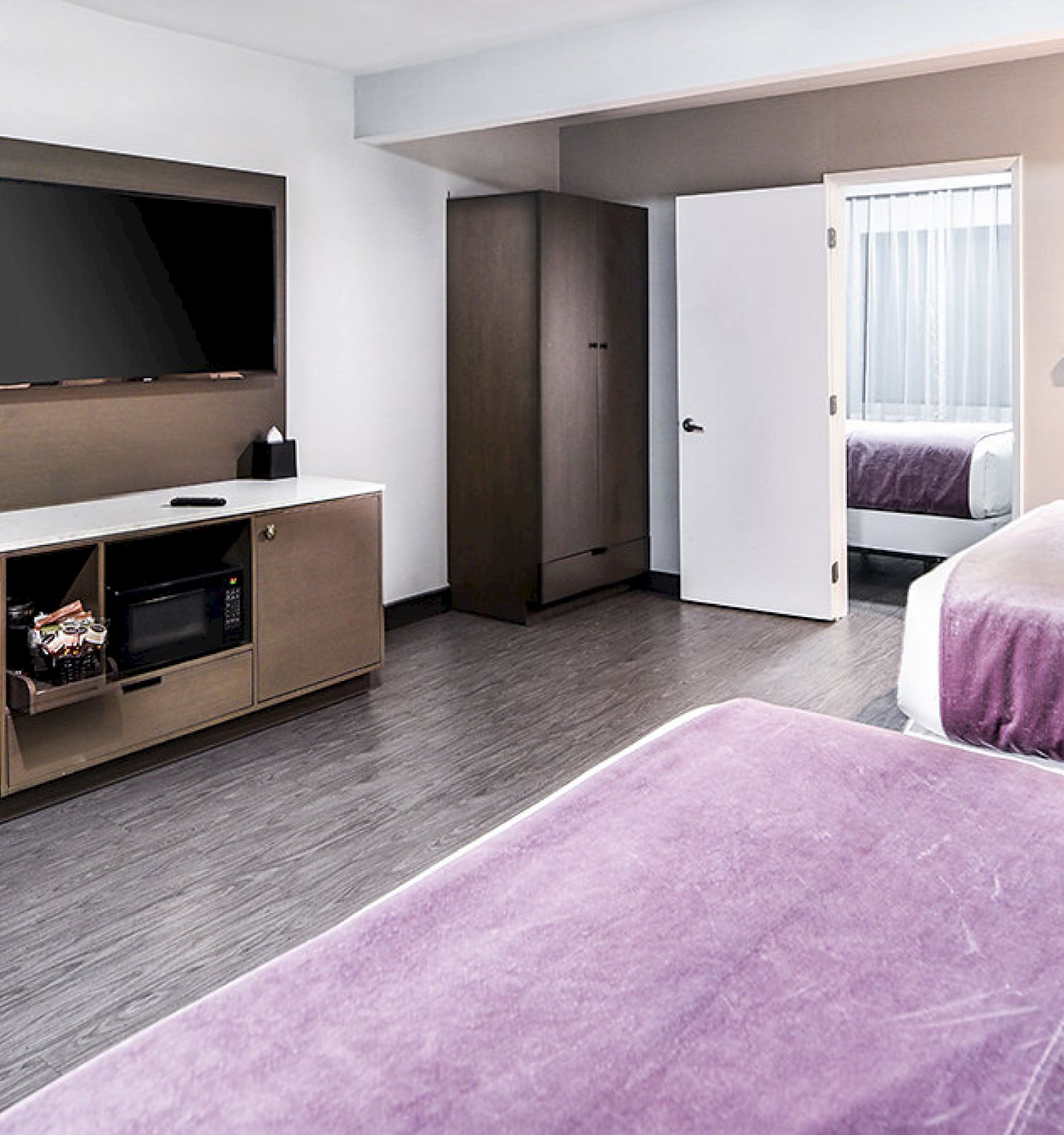 Sunset West Hotel™ - SureStay by Best Western Hotel on Sunset Blvd - Lehigh Valley Hotel Surestay Collection By Best Western