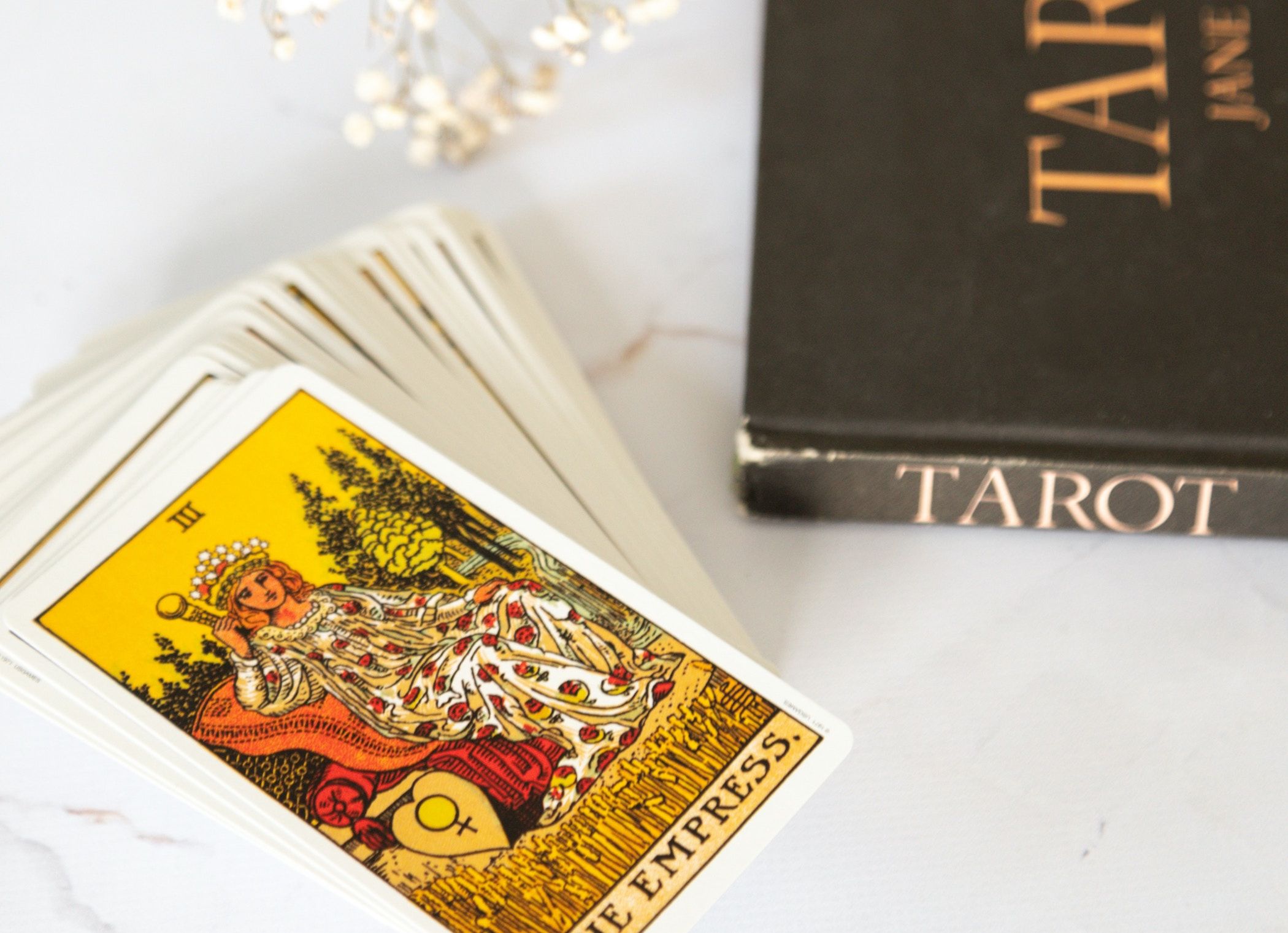Tarot card readings: What is it and how can you do it? - Tarot Reading In Los Angeles Ca