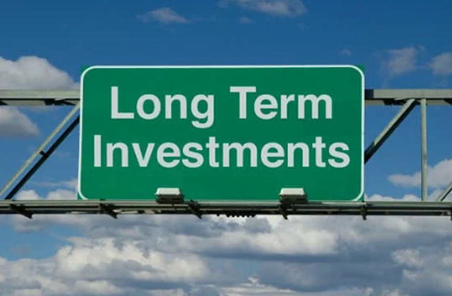 The Benefits of Long-Term Investing | by Bloom Investment Counsel, Inc - One Common Advantage Of A Long Term Investment Is