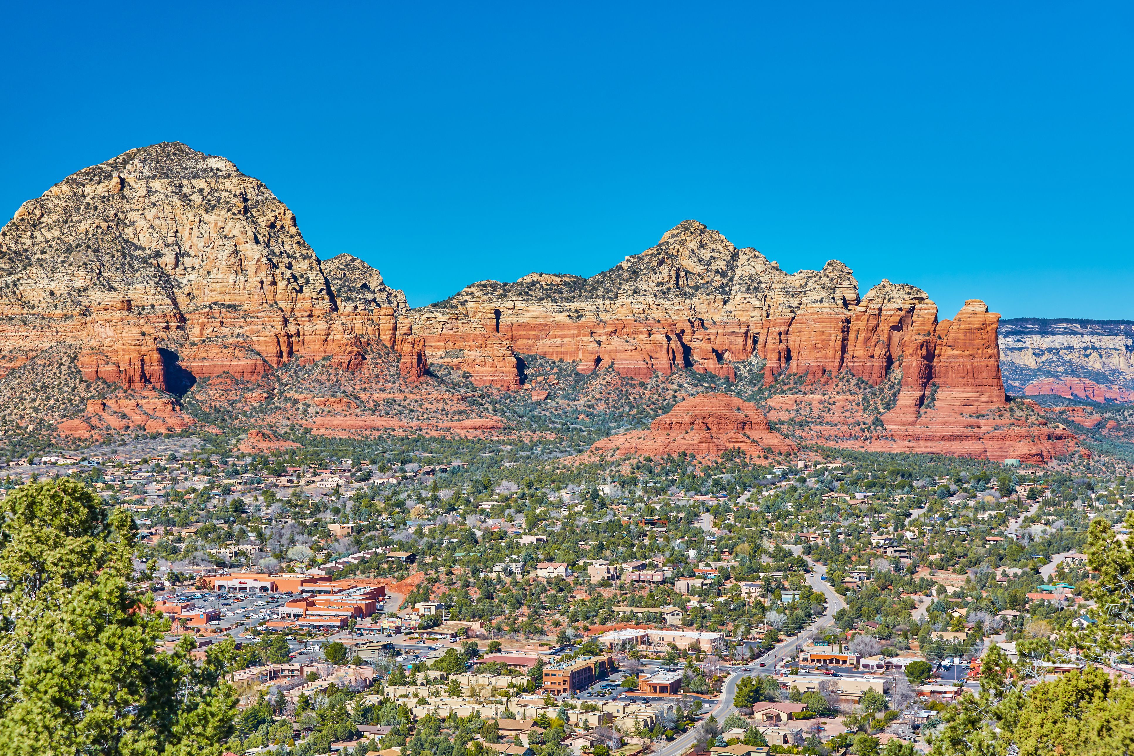 Tips for Budget Travel to Sedona, Arizona - Sedona Taphouse And Brewery Newtown Square Photos