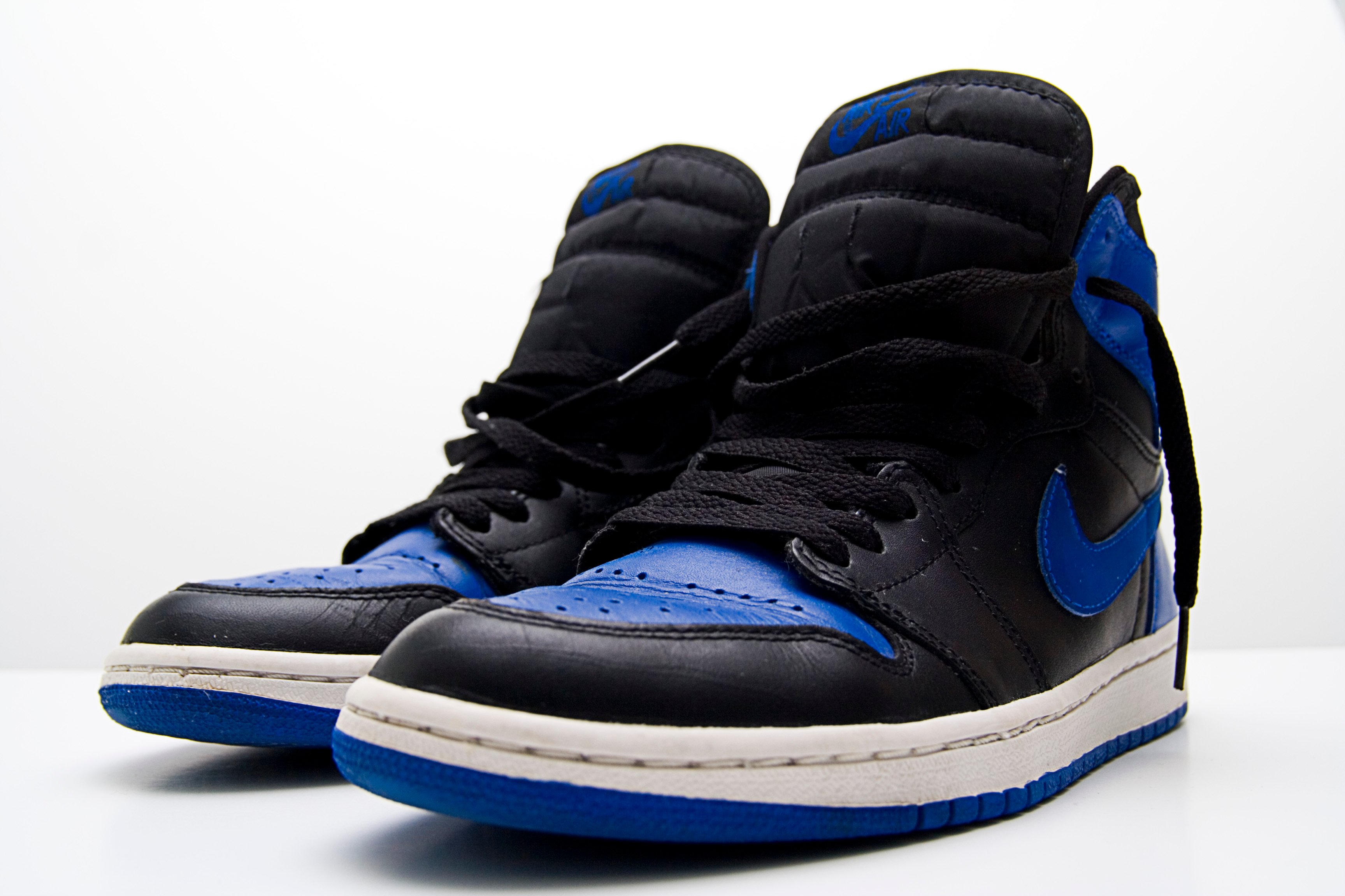 Top 15 Most Expensive Basketball Shoes | HowMuchIsIt.org - Shoes With Wheels That Light Up