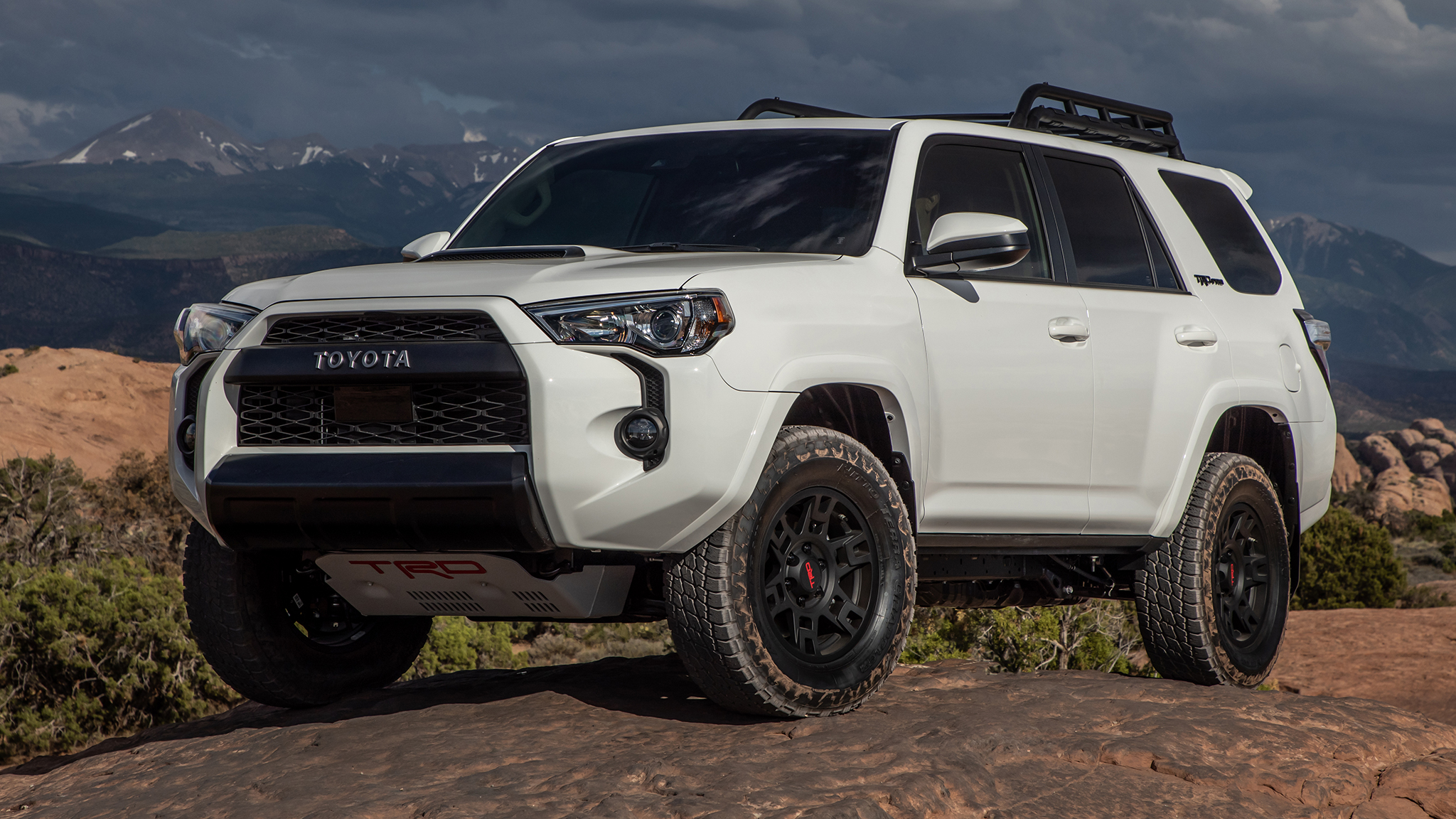 Toyota 4Runner Photos: How the SUV Has Changed Over Five Generations - 4runner Vs Wrangler Grand Cherokee Bronco