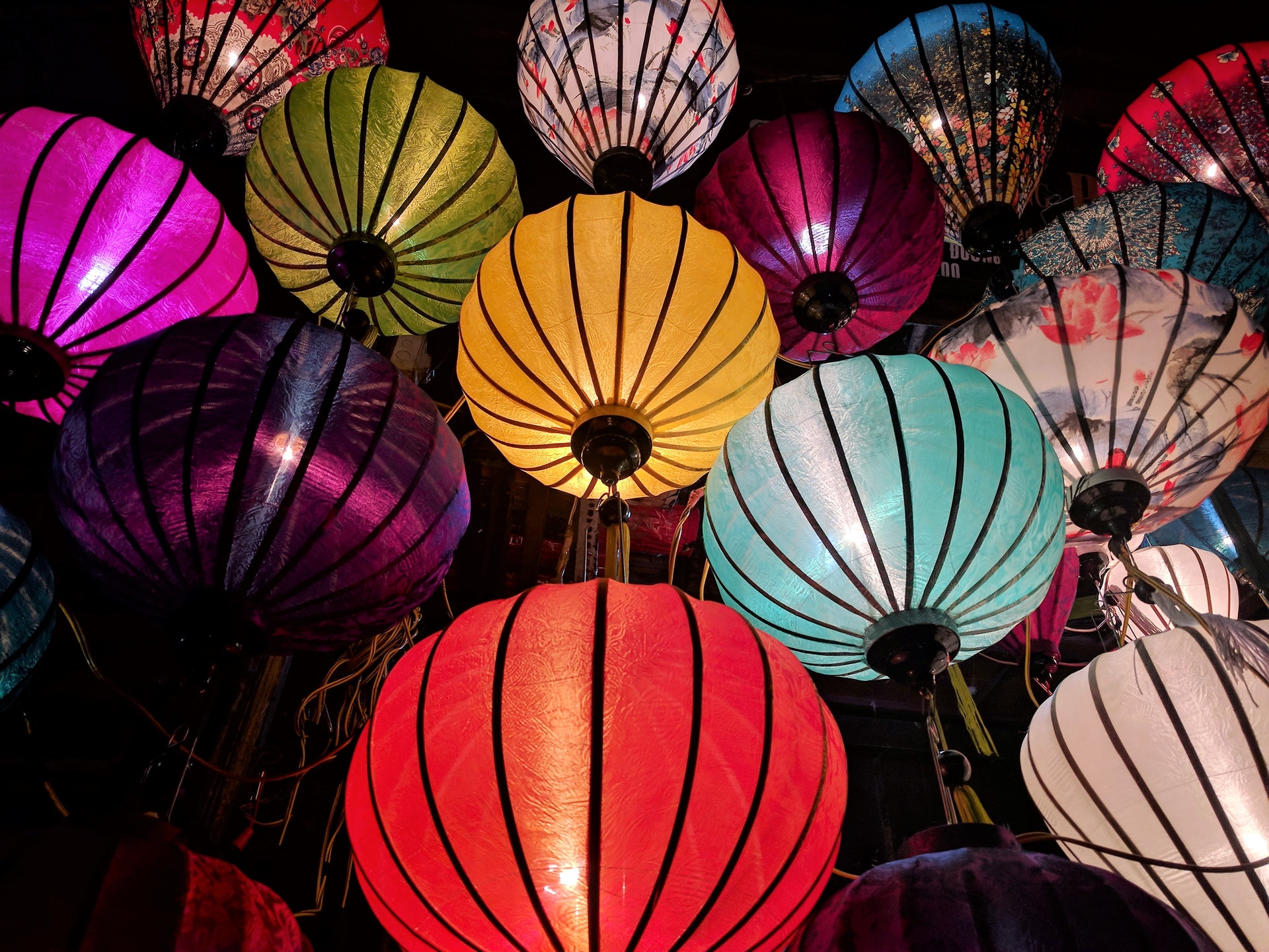 Traditional Chinese Culture Treasures Five Colors, Not Just Red - How Chinese Douyin Kuaishouchen South China