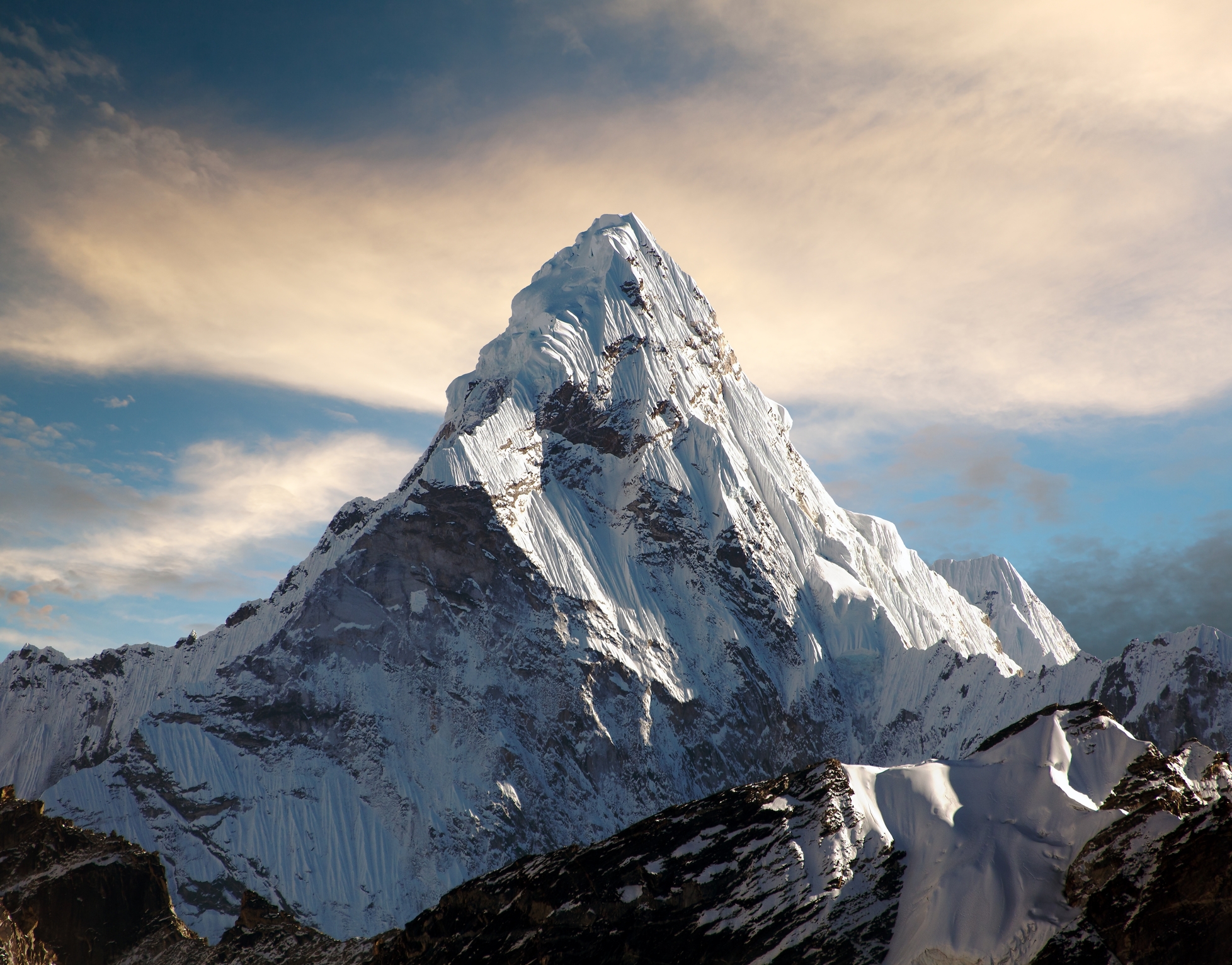 Trekking Mount Everest Base Camp - How To Mount A Ring Stick Up Cam