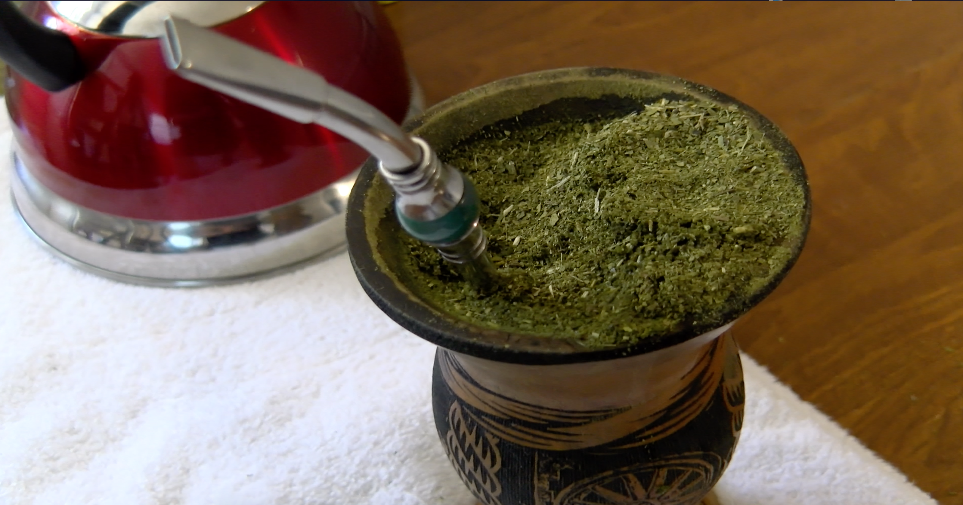 Yerba mate: This weird green herbal drink has many health benefits - Does Yerba Mate Have L Theanine